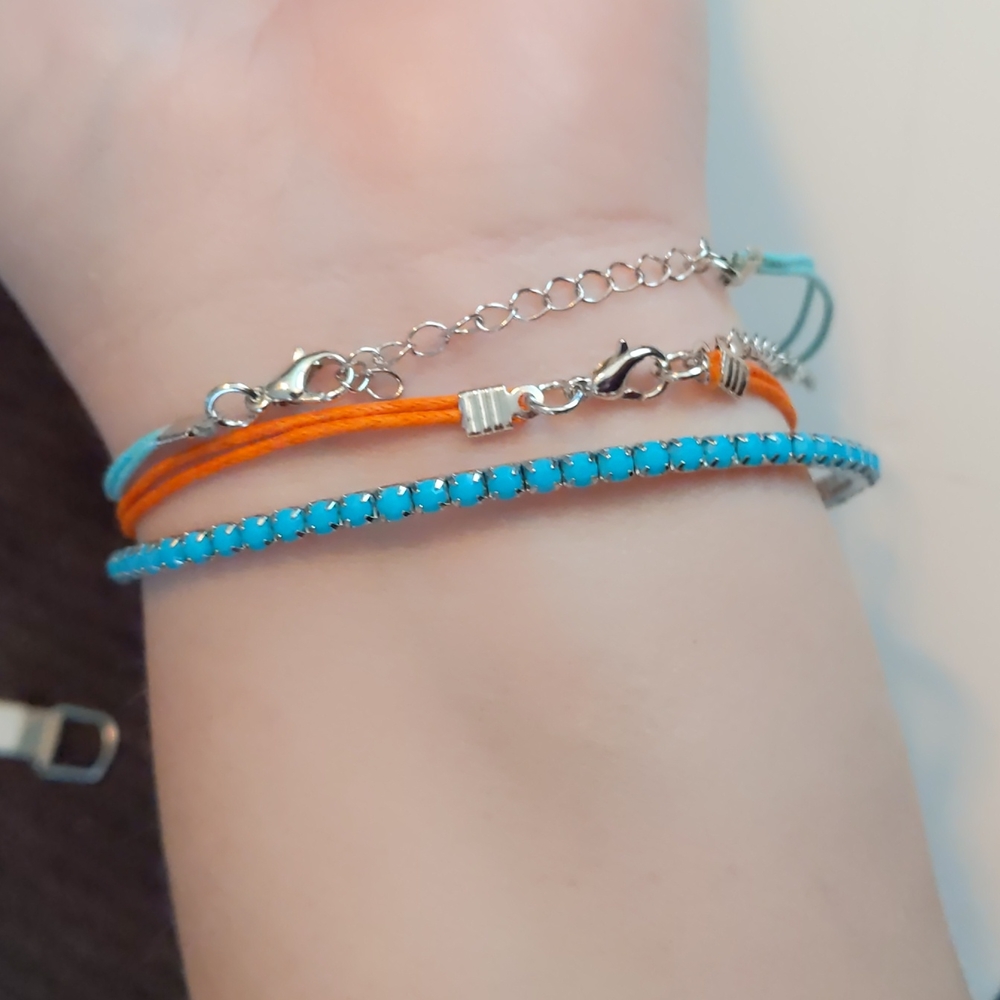 ๐ Turtle & Silver & Turquoise Ankle or Wrist Bracelet - Picture 3 of 4